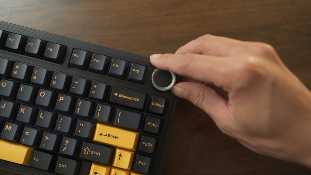 Aula F75 Rotary Knob for multimedia control and shortcuts